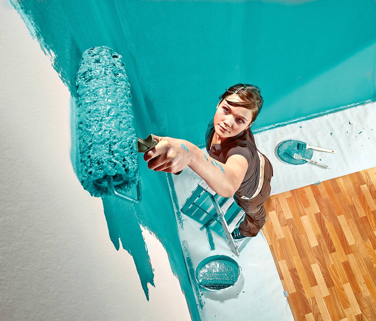 S výmalbou proměníte místnost za odpoledne. Stačí jedna stěna a je vše jinak. Přednost dejte ekologickým a bio barvám.