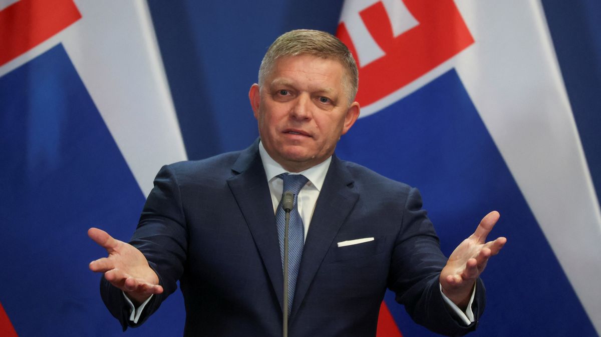 Slovenský tisk označil Fica za dalšího exemplárního vlastizrádce v čele státu
