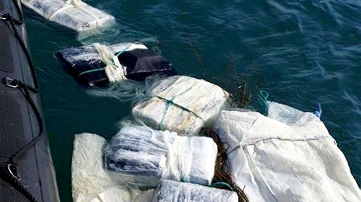 Moře v Austrálii vyplavuje balíčky s kokainem