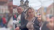 Násilnické Rusy ze Staroměstského náměstí dopadli na letišti