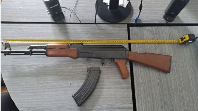 Vystřílím vás, hrozil mladík spolužákům v Ostravě. Vyvázl bez trestu