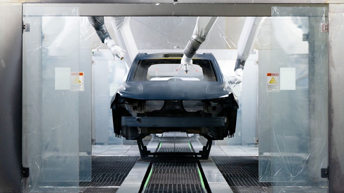 Volvo nabírá opačný směr, přesouvá výrobu elektromobilů z Číny do Belgie