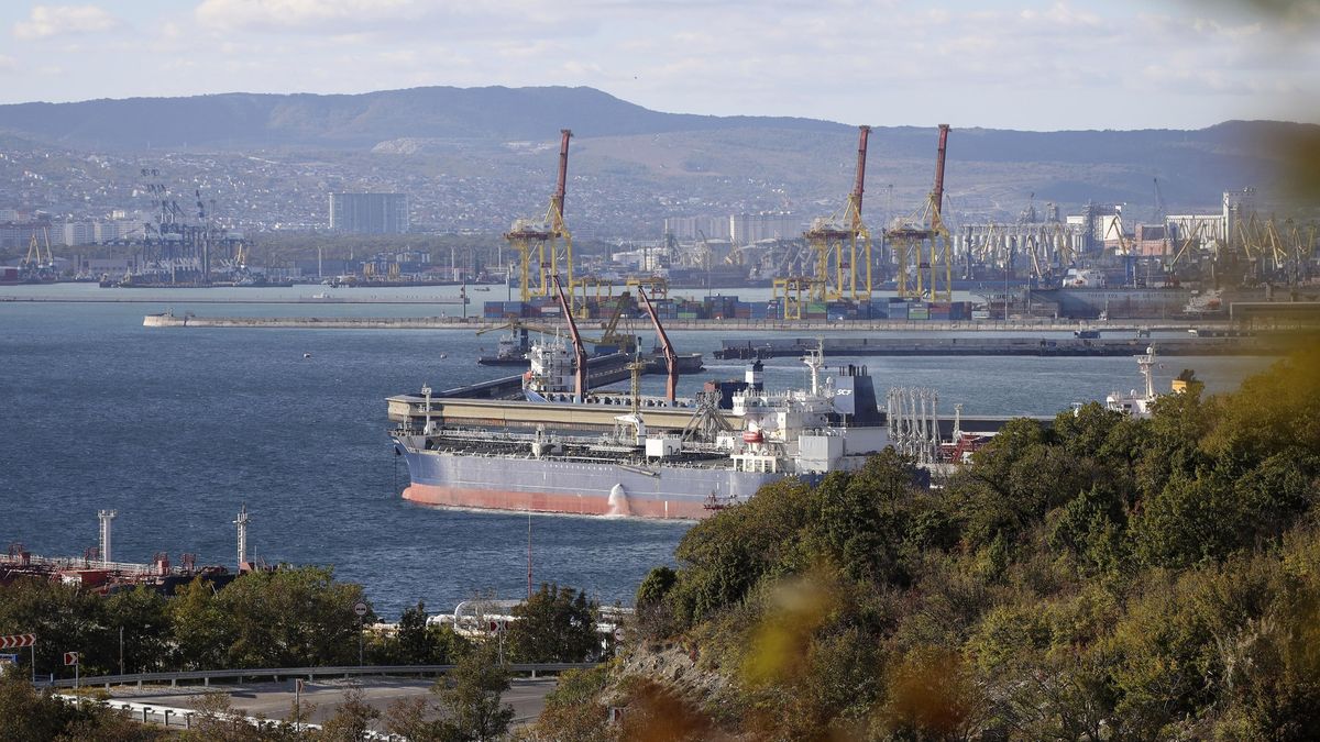 Sídlo Černomořské flotily v Novorossijsku mělo poplach kvůli dronům