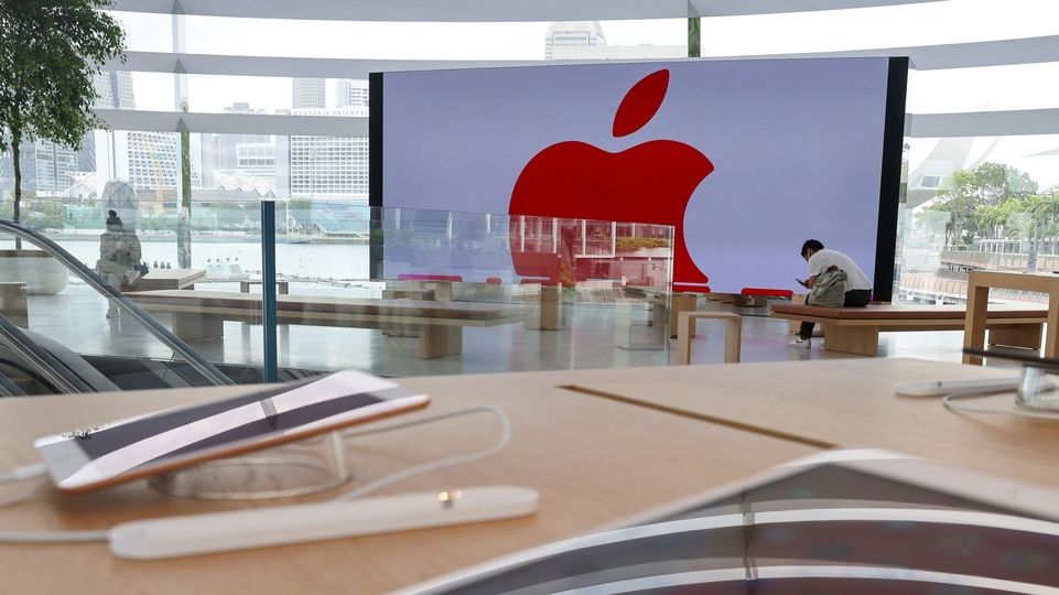 Apple vyhoví EU, otevře své systémy konkurentům