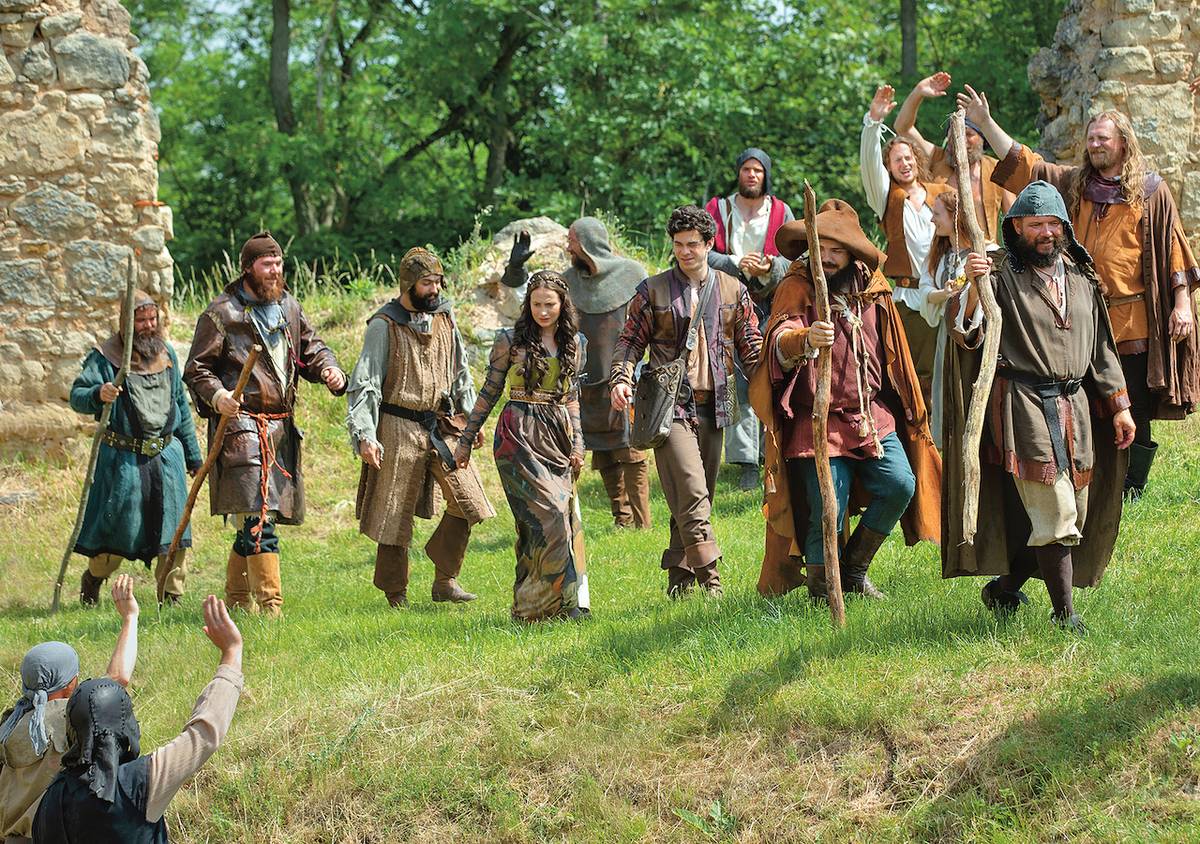 O Vánocích ho televizní diváci viděli spolu s Annou Fialovou v hlavní roli v pohádce Jak si nevzít princeznu.