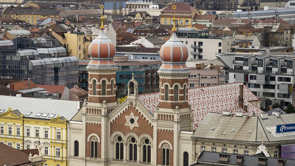 Synagoga v Plzni patři mezi největší na světě