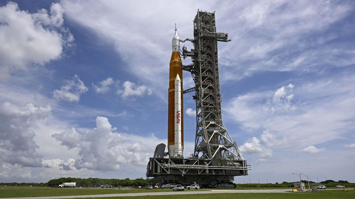 NASA plánuje příští start měsíční rakety na 14. listopadu