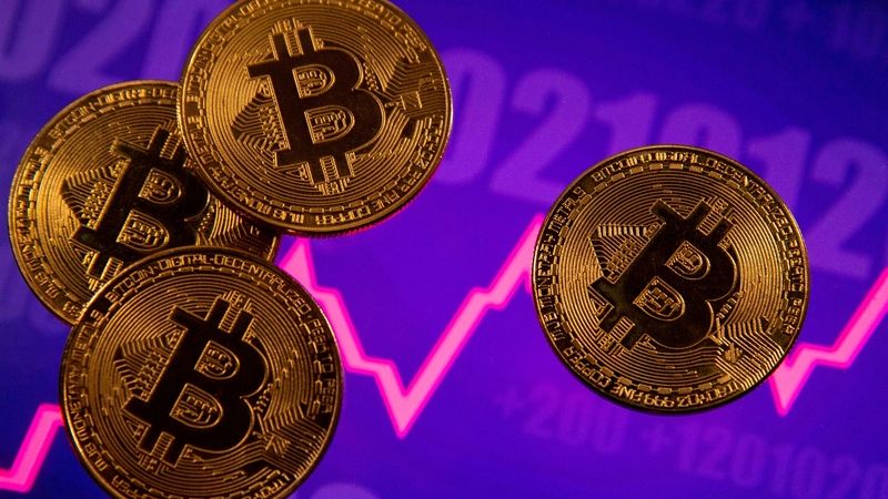 Will there be rocket growth or a slump?  Bitcoin is awaiting a halving