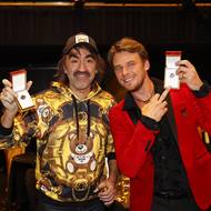 Jakub Kohák přebíral cenu za Lipa. Vojtěch Dyk byl letos druhý v kategorii Zpěvák.