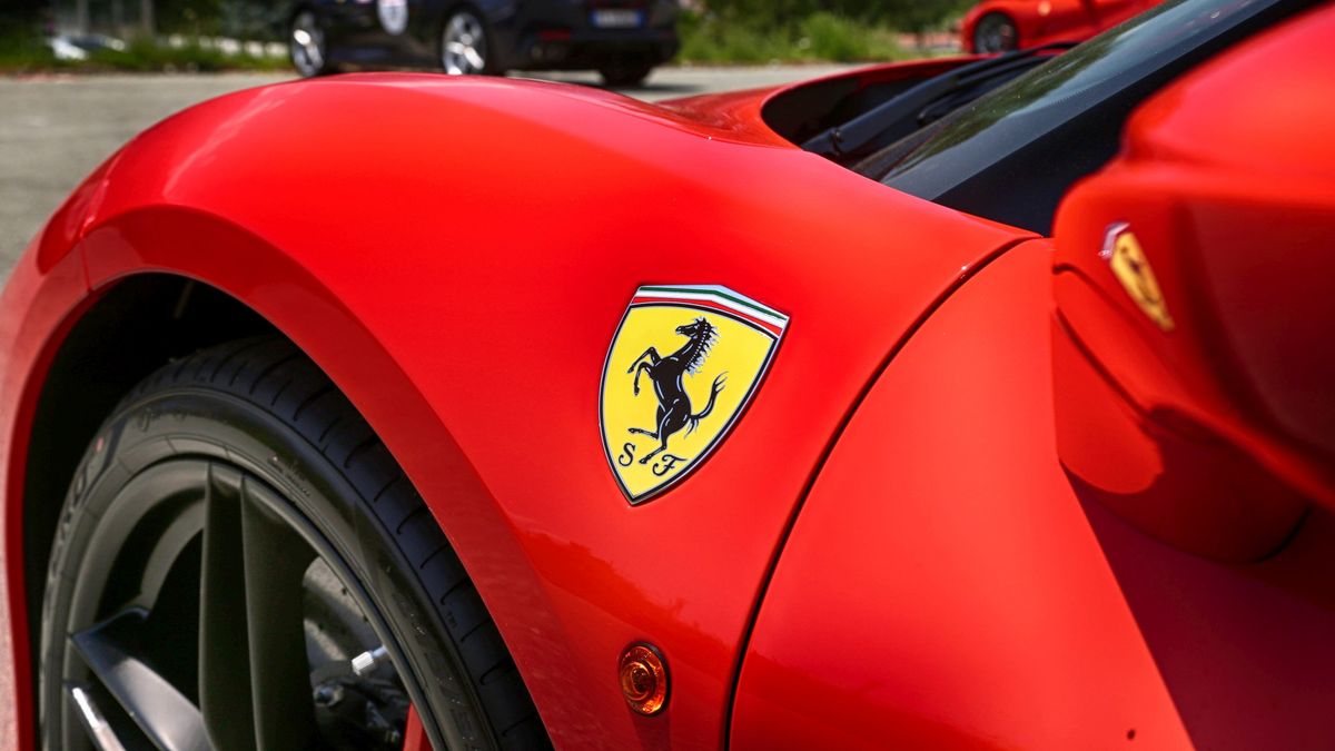 Ferrari testuje záhadný hypersport, údajně nástupce LaFerrari