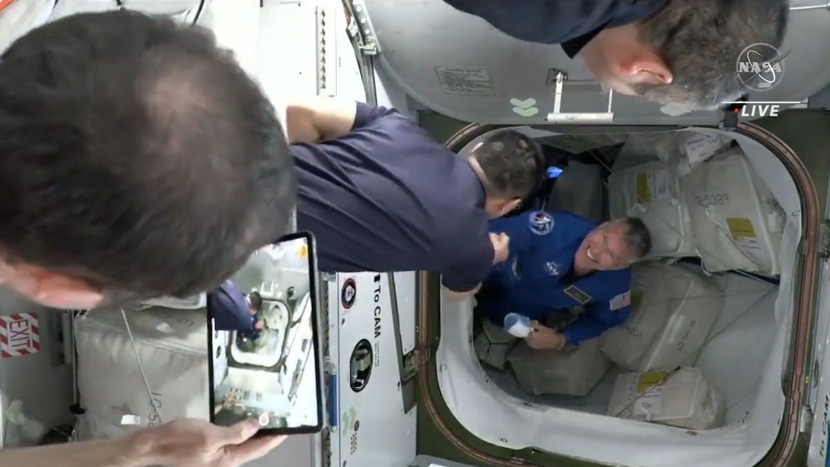 Na ISS dorazili čtyři noví astronauti