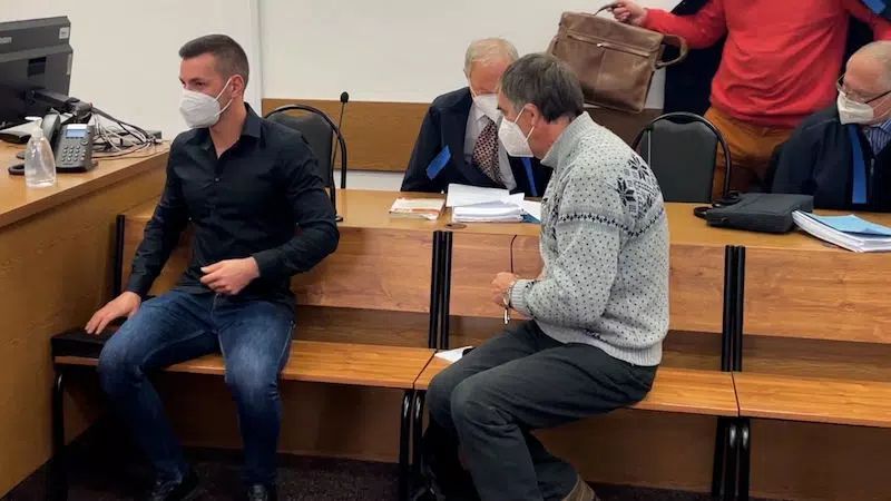 Tresty pro úředníky stíhané kvůli obcházení ruského embarga zrušil odvolací soud