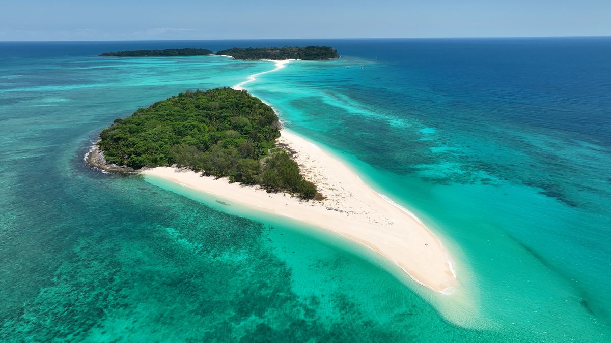 Madagaskarský ostrůvek strčí barvou moře do kapsy i Karibik