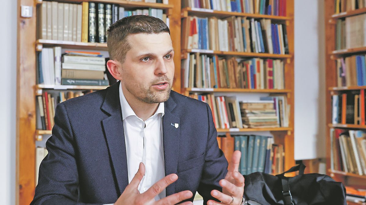 Hladík: Přispějeme lidem na renovaci domu po babičce