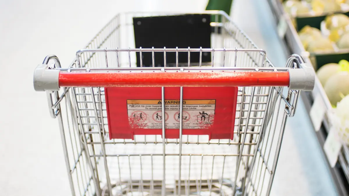 Zdražili a napsali k tomu sleva. Řetězce oprašují staré triky