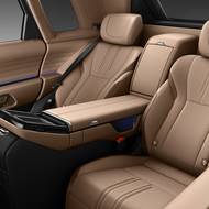 Nová Toyota Century SUV