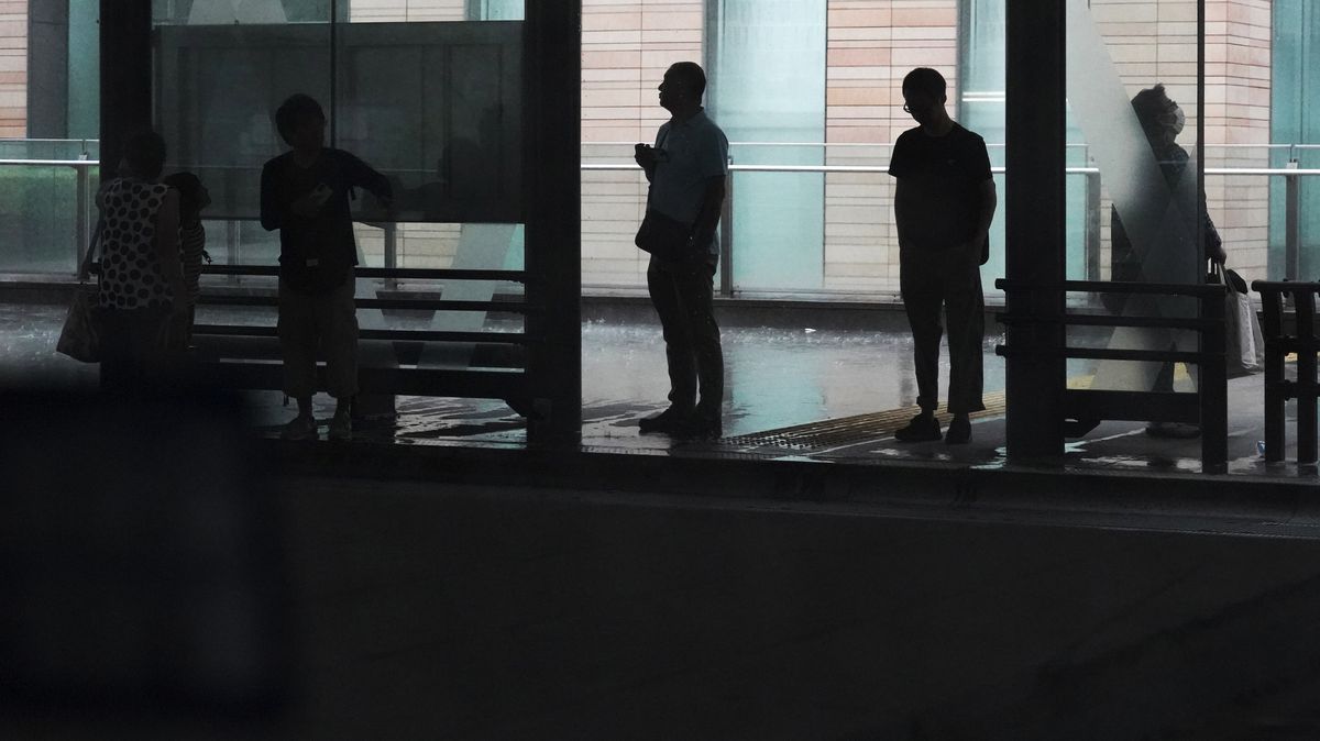 Japonsko se chystá na nový tajfun, ruší vlakové spoje a lety