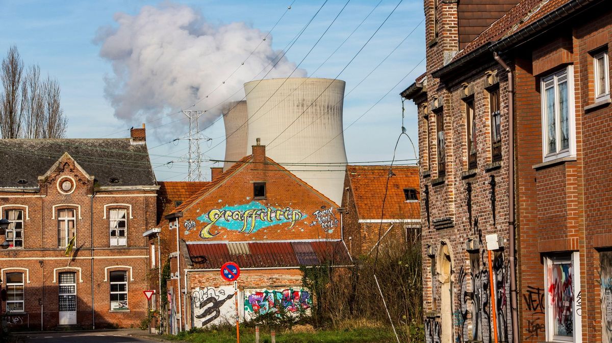 Belgické město duchů mělo zmizet z mapy, ale přežije i jadernou elektrárnu