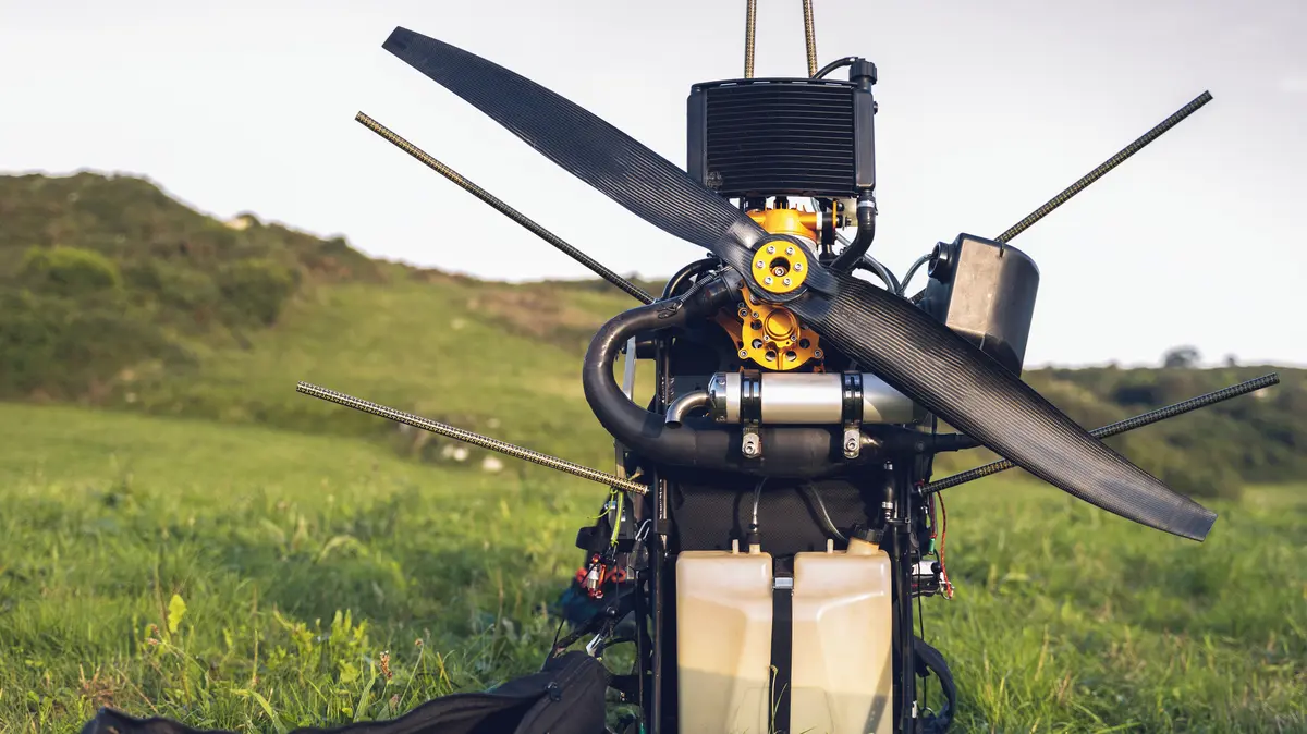 Paraglidistka se zřítila na letišti ve Strakonicích z několika metrů