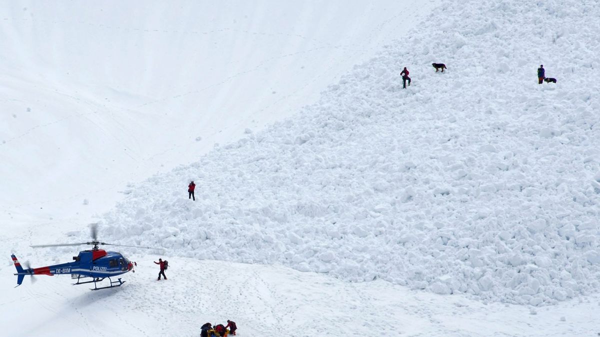Pod lavinou v Rakousku zahynul český lyžař