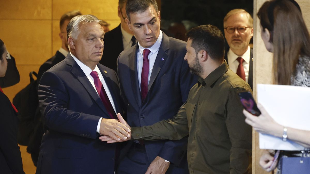 EU se nikdy nerozšiřovala o zemi ve válce, pochybuje Orbán o přijetí Ukrajiny