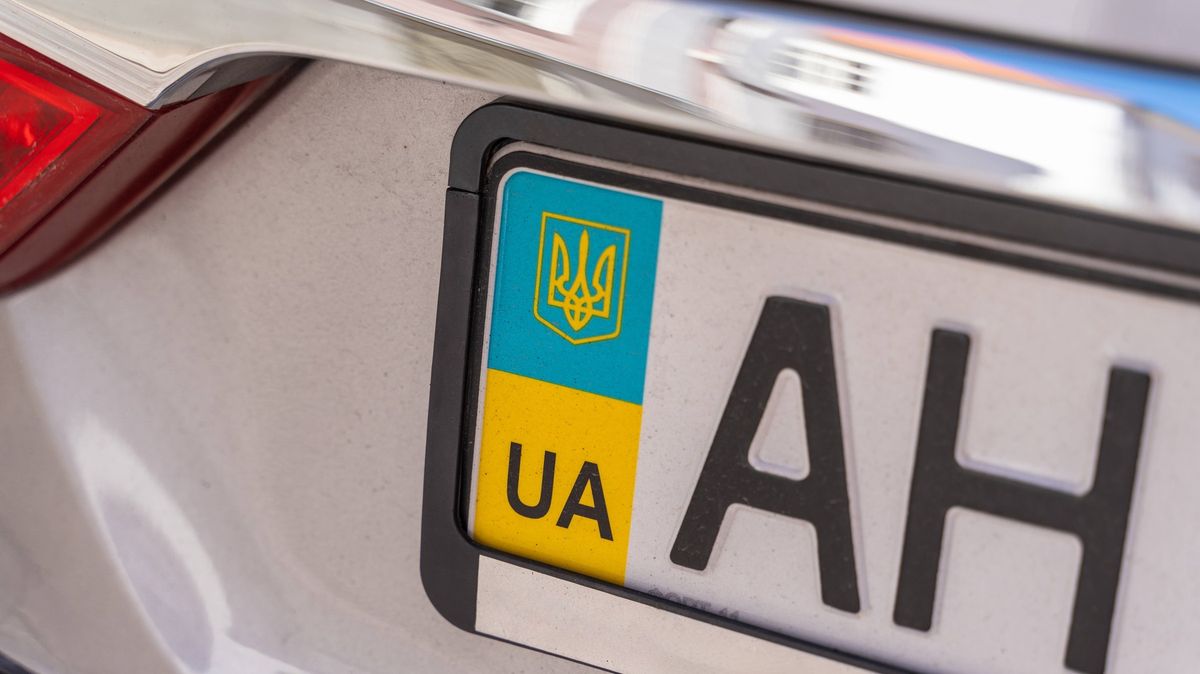 Začíná registrace ukrajinských aut, povinná bude od ledna