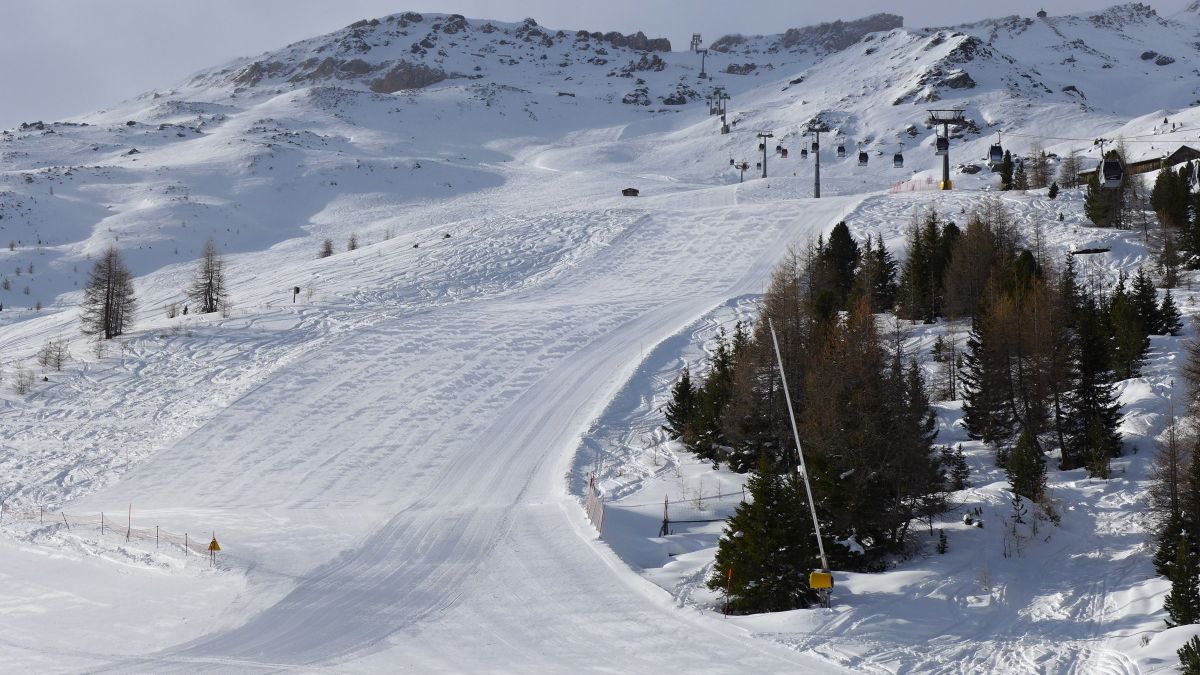 Il paese alpino, di cui gli sciatori possono facilmente innamorarsi, offre una sensazione di investimento