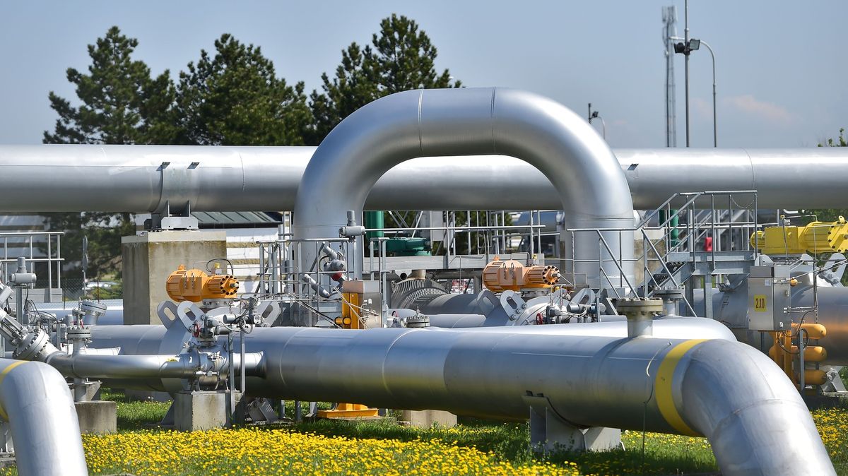 Experti: Z východu ruský plyn do Česka neproudí
