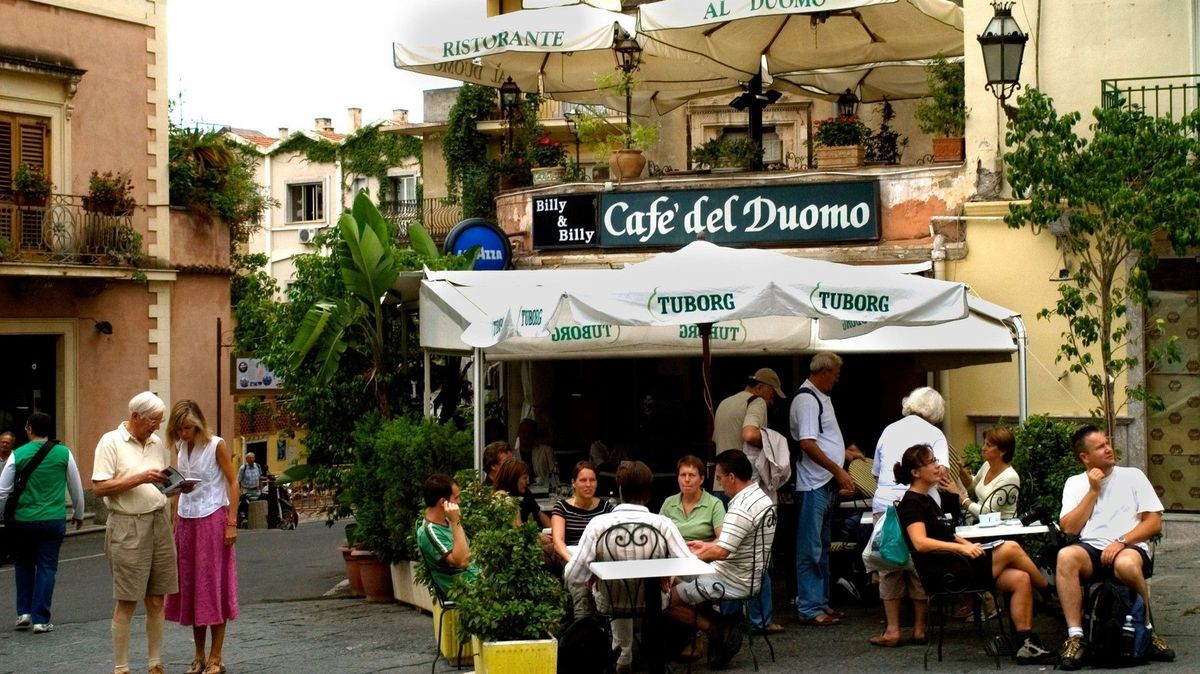 Italská vláda chce zarazit anonymní recenze hotelů a restaurací