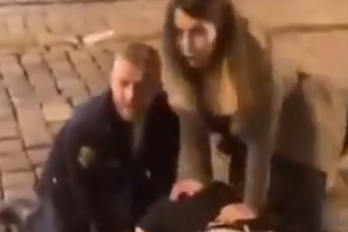 Opilou pražskou policistku zřejmě nemine kvůli napadení dívek na ulici trest