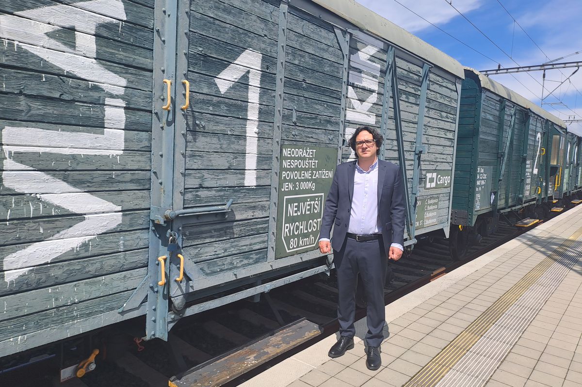 Vlak Lemkin varující před genocidou zavítá do dvanácti českých měst  