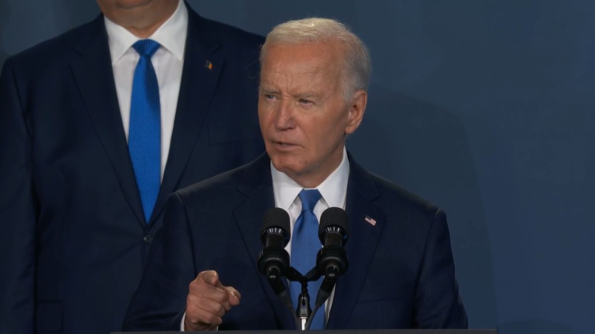 Biden dokončí prezidentský mandát, zdůraznil Bílý dům