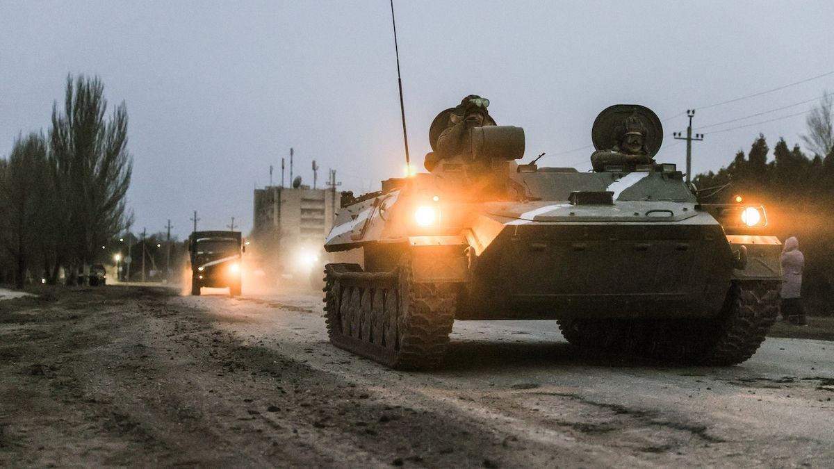 Ruští vojáci jdou podle USA svrhnout vládu v Kyjevě