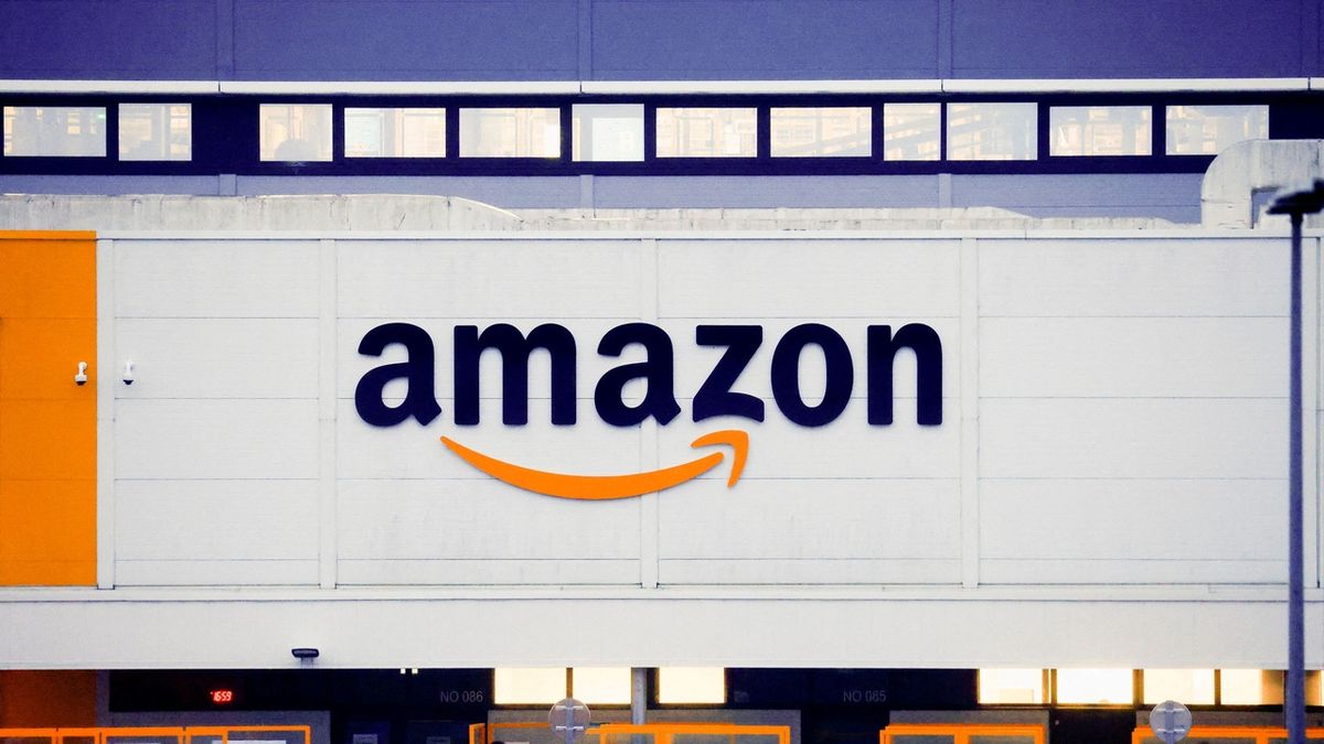 Amazon chce zrušit 10 000 pracovních míst