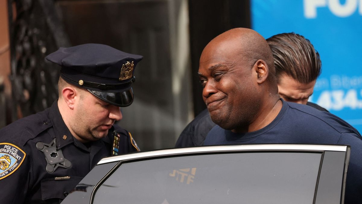 Obžalovaný Frank James uznal vinu za terorismus, útočil v newyorském metru