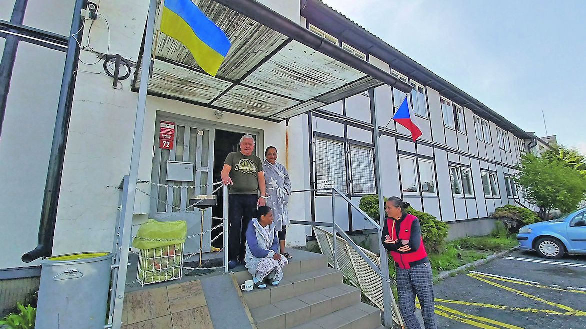 Práci chceme, ale ona není, říkají ukrajinští romští běženci v Bezděčíně