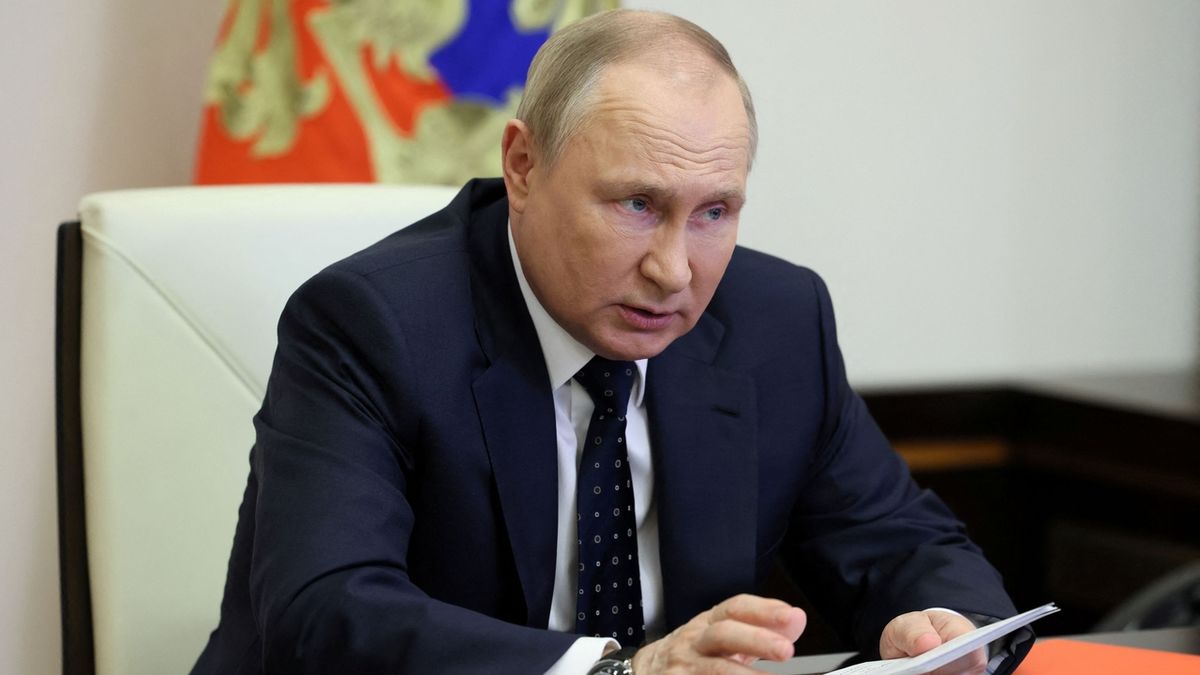Putin řekl, že inflace v Rusku klesla na nulu a nezaměstnanost je minimální