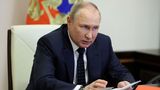 Putin se vysmál sankcím a kyberútokům: Rusko bylo připraveno