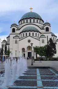 Chrám svatého Sávy v Bělehradu je impozantní stavba v novobyzantském slohu. Buduje se od roku 1935.