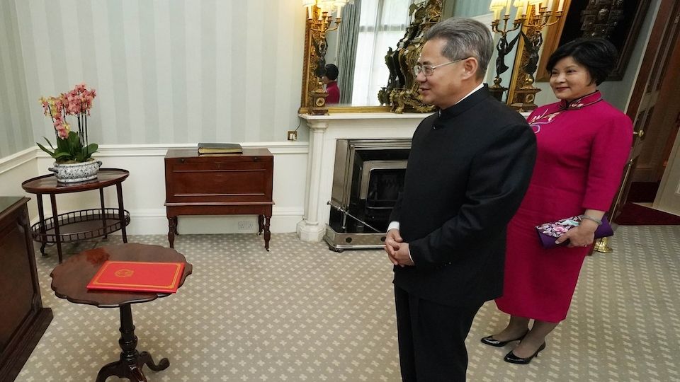 Čínský velvyslanec v Británii odrazoval poslance od cesty na Tchaj-wan