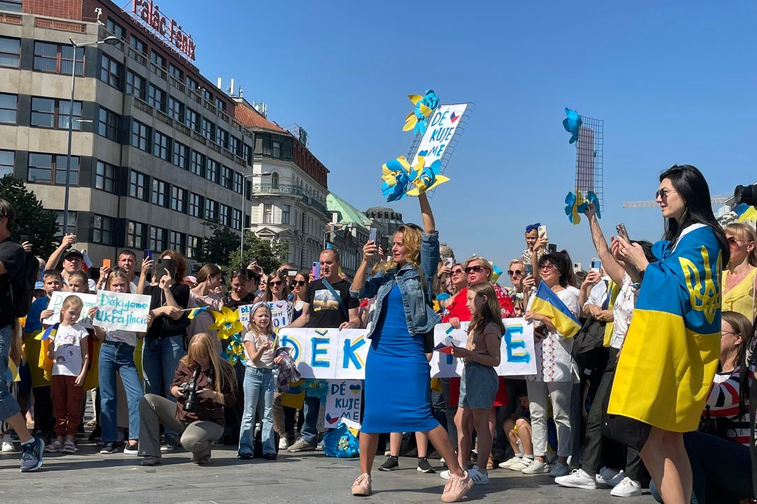 České obce si pochvalují, jak ukrajinské uprchlíky podporují místní