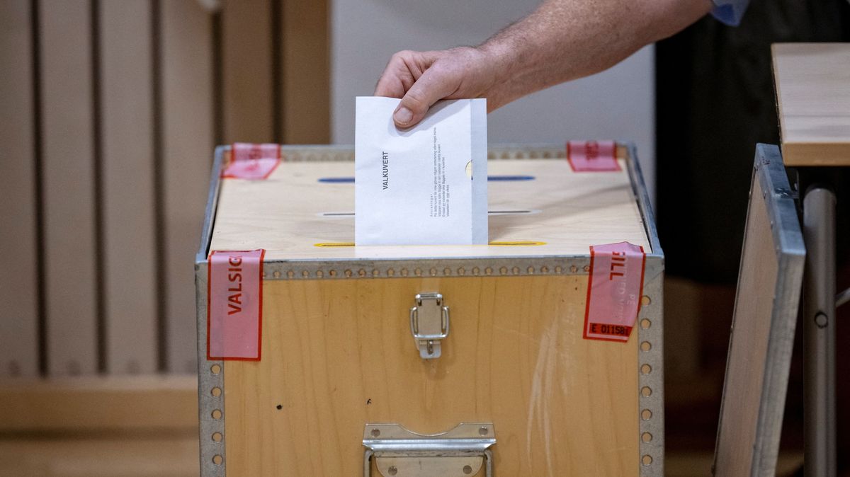 Ve Švédsku začaly volby, v nichž se rozhodne o složení příštího parlamentu
