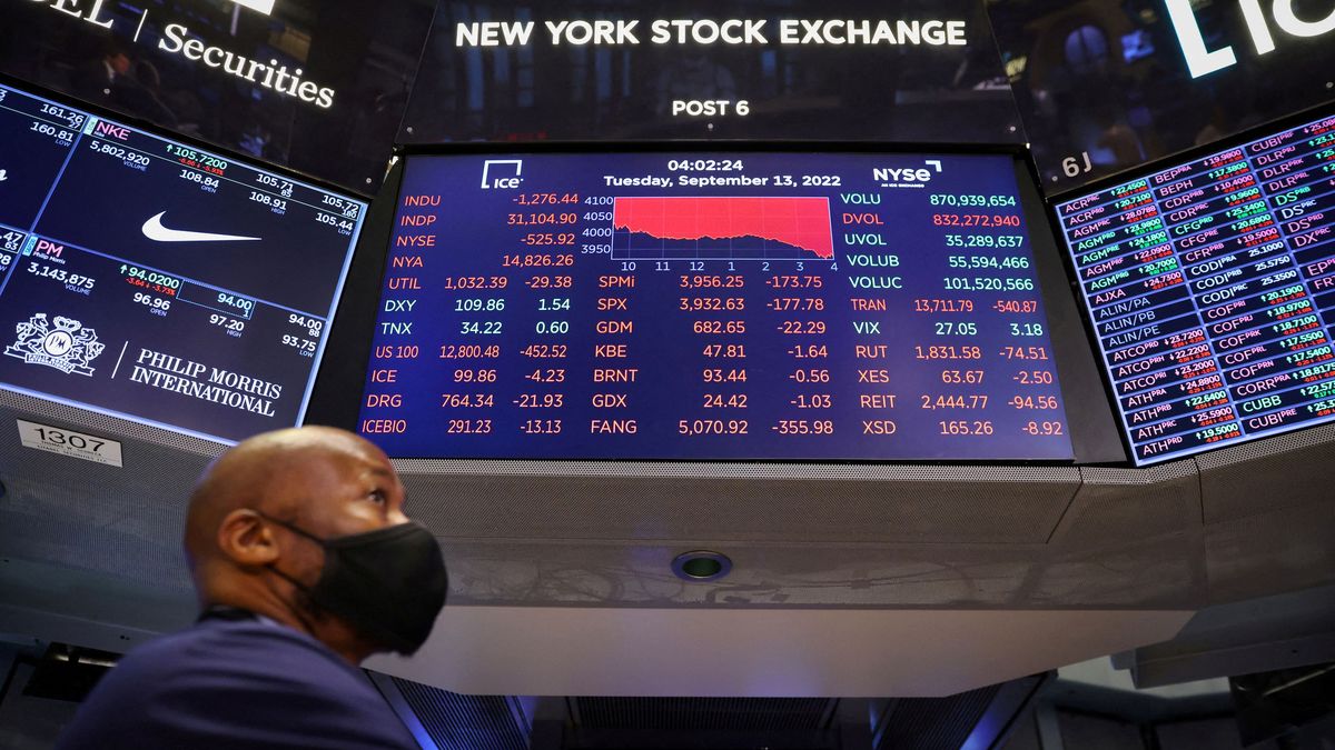 Akcie v září silně ztrácely, další výrazný propad už ale analytici nečekají