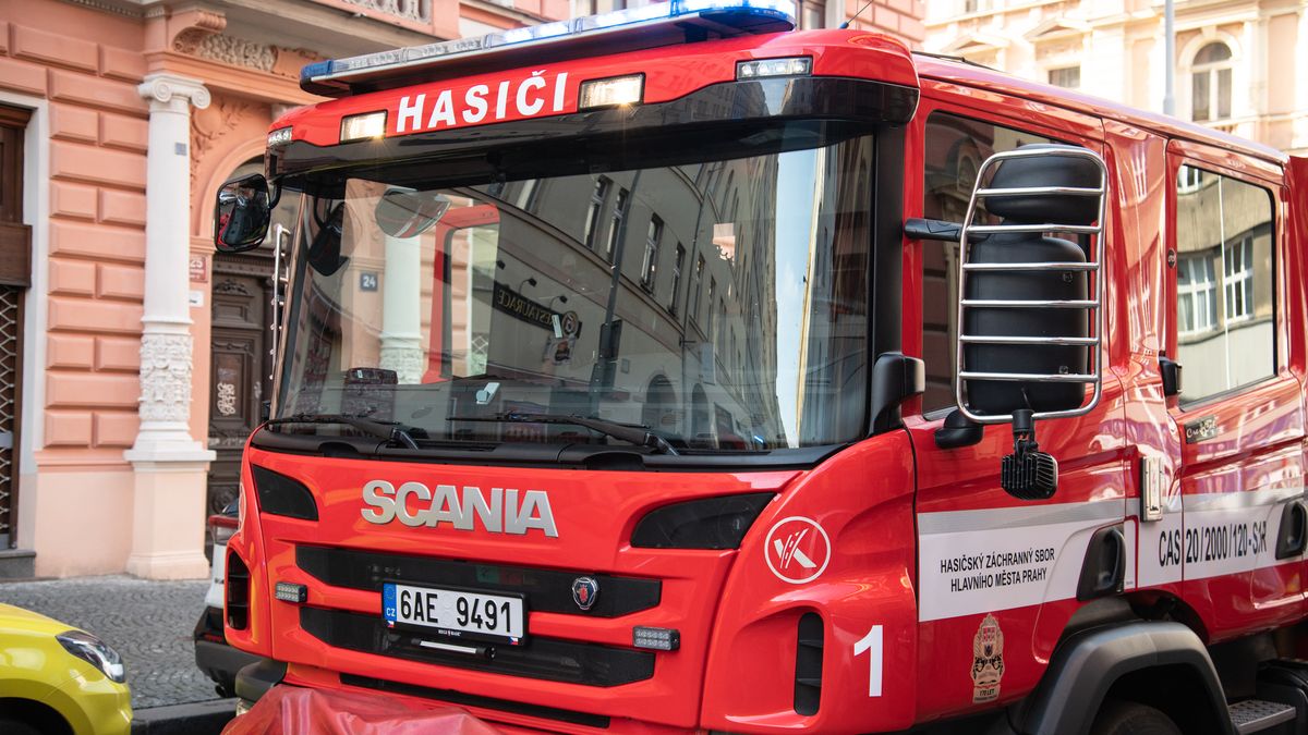 Masivní únik plynu v Nuslích zastavil dopravu