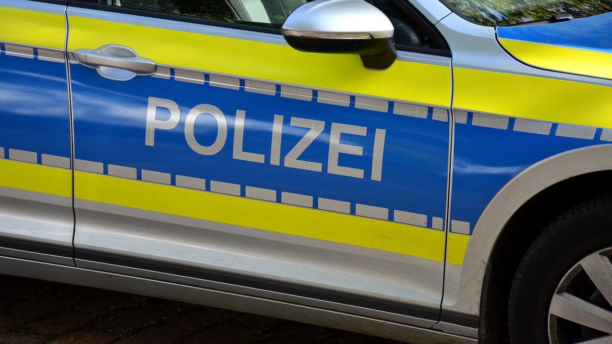 Českého řidiče kamionu v Sasku pronásledovala policie. Byl zdrogovaný a ujel z místa nehody