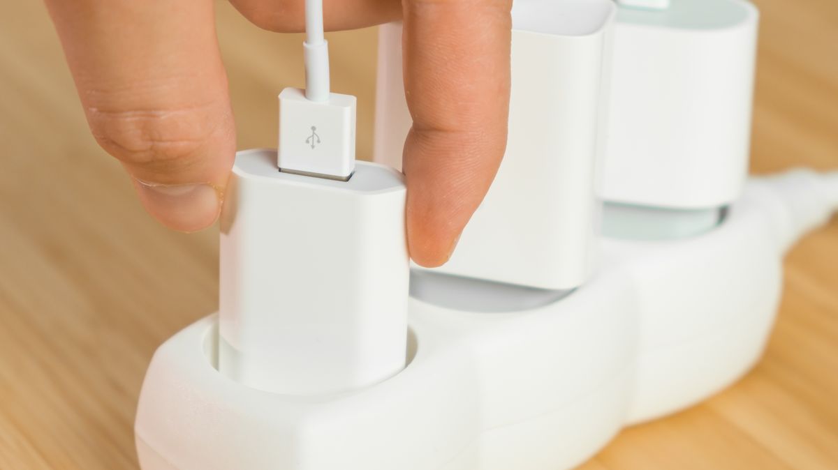 PŘEHLEDNĚ: Ceníky energií největších dodavatelů