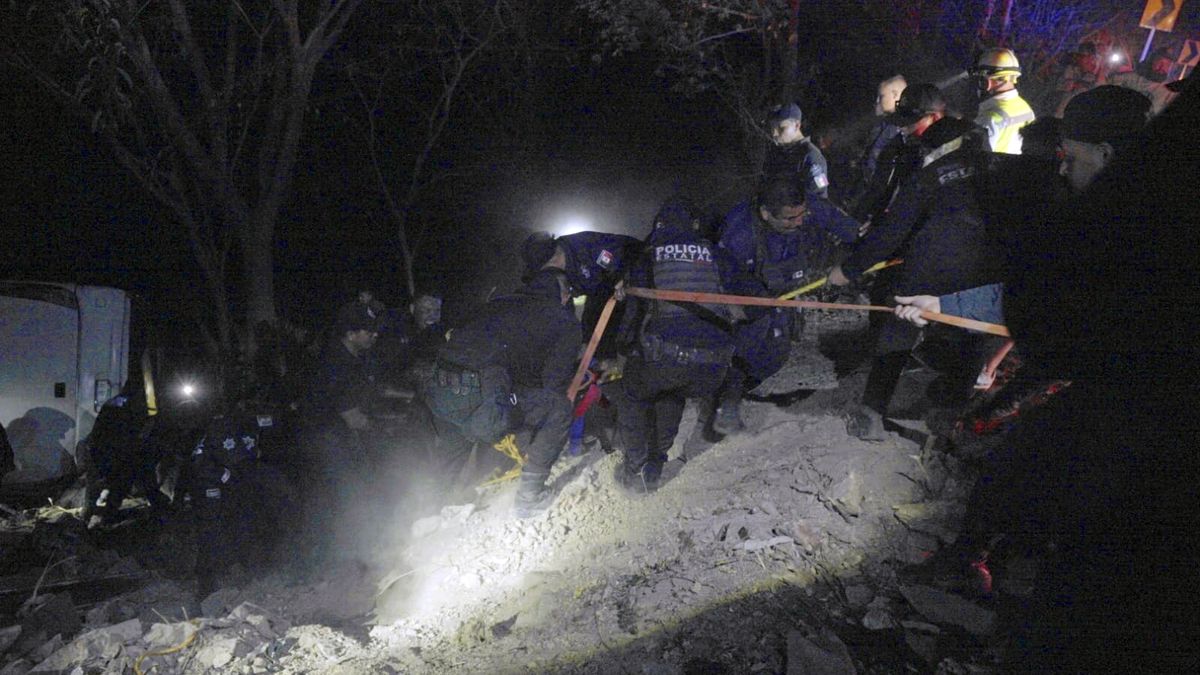 Při nehodě autobusu v Mexiku zahynulo 18 lidí