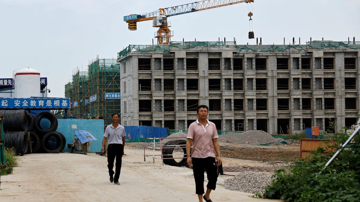 Obří čínský developer se závazky 150 miliard dolarů je v rekordní ztrátě