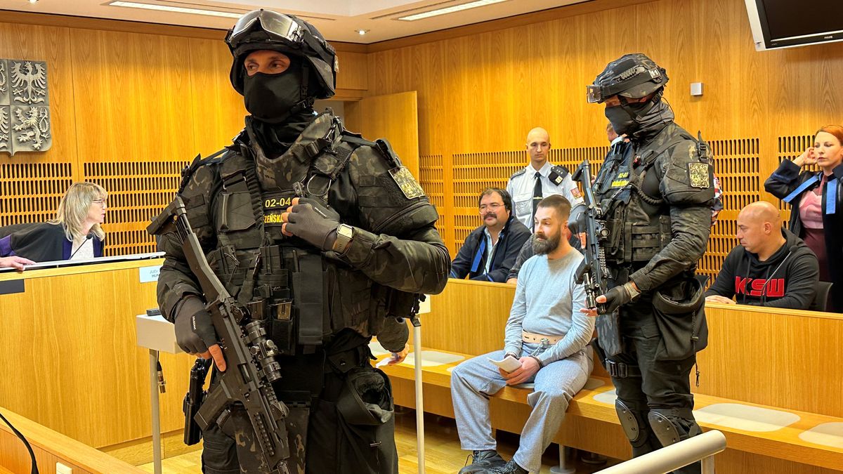 Soud Tušlovi potvrdil 19 měsíců vězení za pronásledování lékaře Kubka
