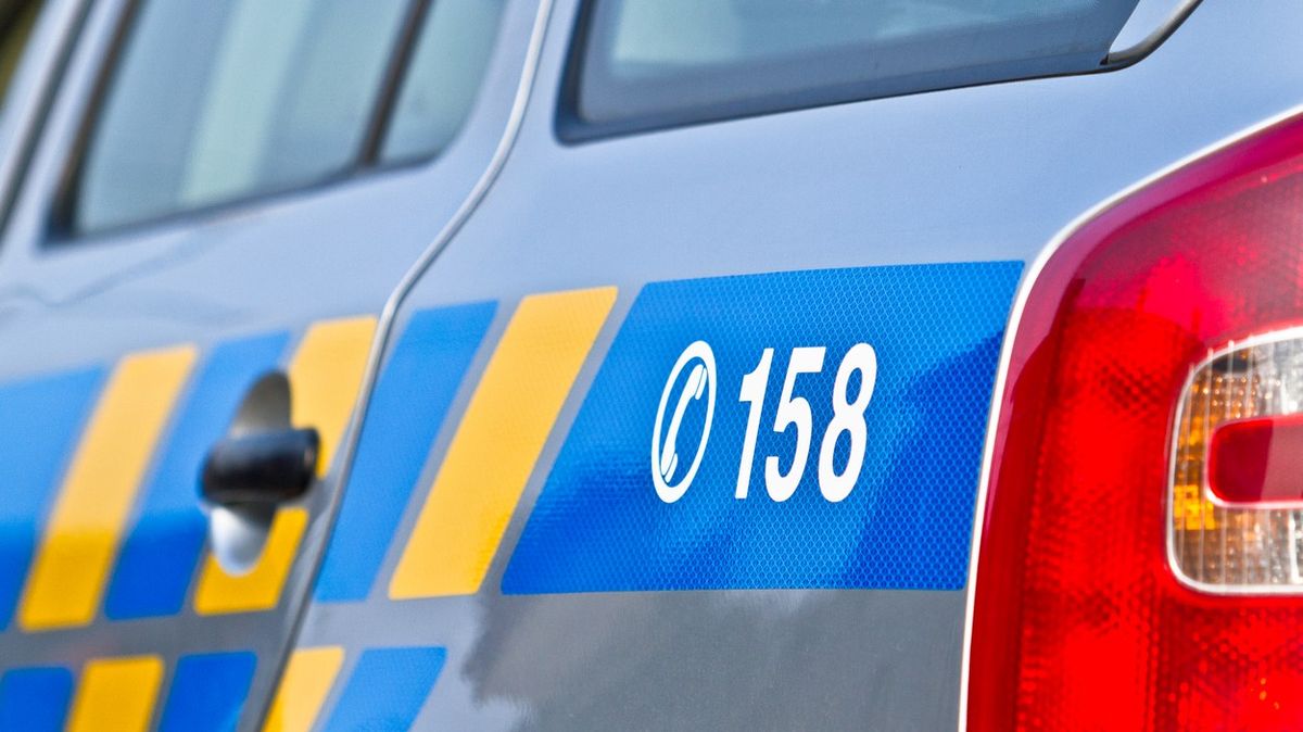Při nehodě na Táborsku zemřela žena, další čtyři lidé se zranili